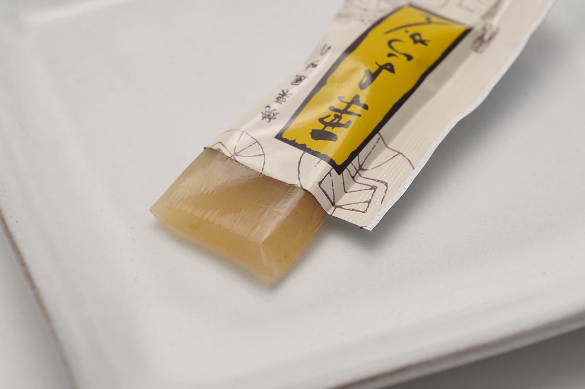 焼栗風味 栗羊かん（12本入）｜商品紹介｜栗と厳選素材のおいしい老舗